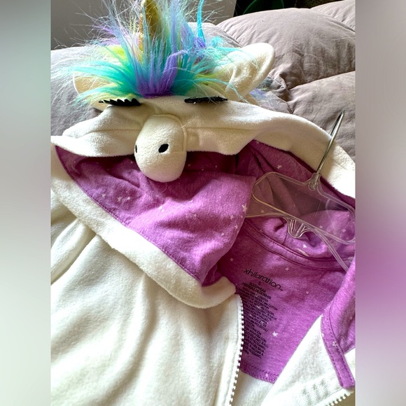 Xhilaration Unicorn Onesie - Picture 3 of 3